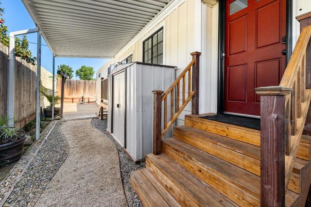 789 Green Valley Road, Watsonville, CA 95076