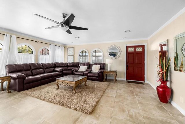 789 Green Valley Road, Watsonville, CA 95076