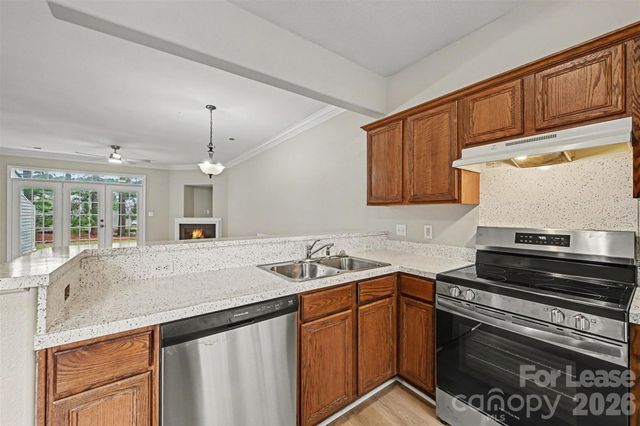 4413 Eaves Lane, Charlotte, NC 28215