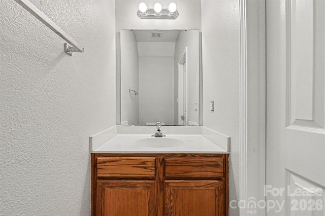 4413 Eaves Lane, Charlotte, NC 28215