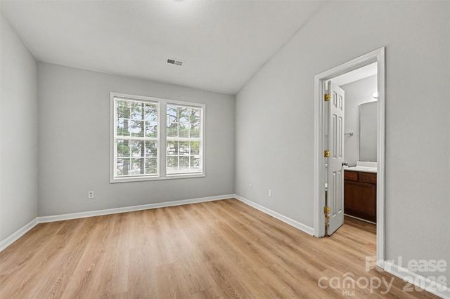 4413 Eaves Lane, Charlotte, NC 28215