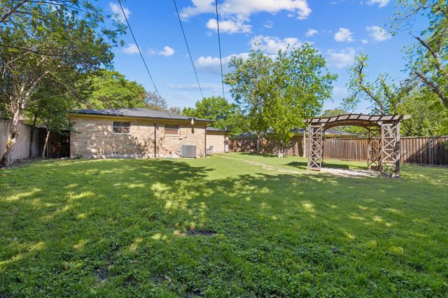 3605 Jeanette Drive, Fort Worth, TX 76109