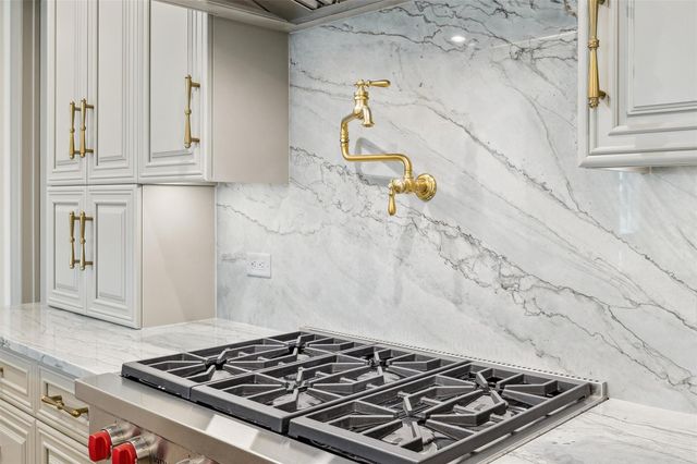 1717 Bissonnet Street 1106, Houston, TX 77005