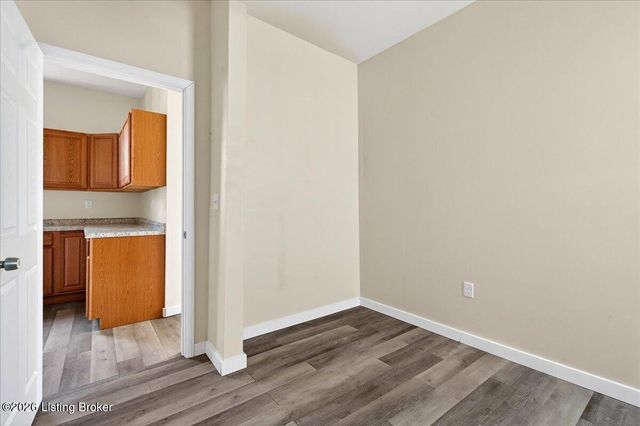4021 Sunset Ave, Louisville, KY 40211