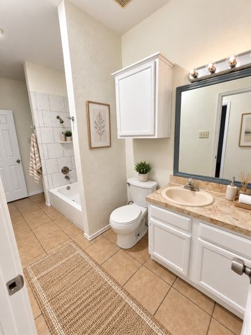 9600 Royal Lane 102, Dallas, TX 75243