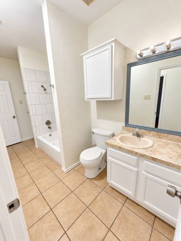 9600 Royal Lane 102, Dallas, TX 75243