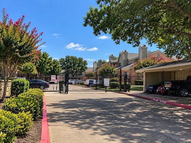 9600 Royal Lane 102, Dallas, TX 75243