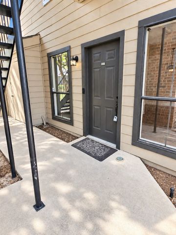 9600 Royal Lane 102, Dallas, TX 75243