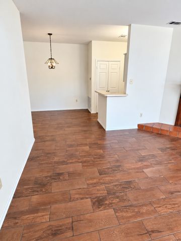 9600 Royal Lane 102, Dallas, TX 75243