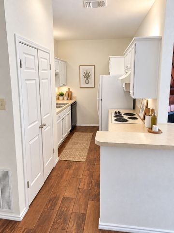 9600 Royal Lane 102, Dallas, TX 75243