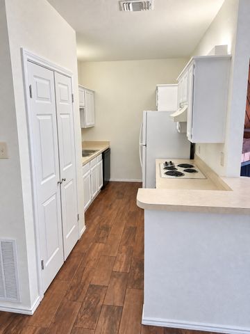 9600 Royal Lane 102, Dallas, TX 75243