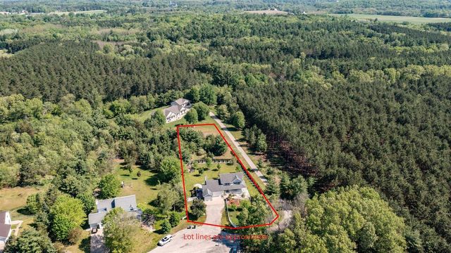 E2474 E OLD MILL, Waupaca, WI 54981
