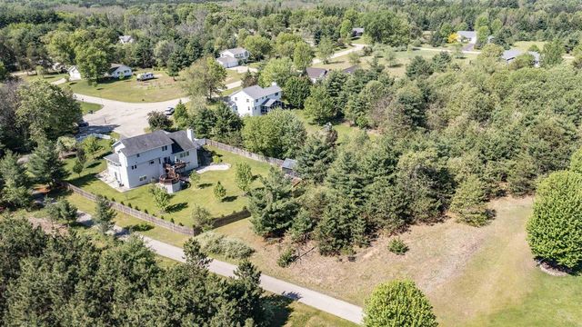 E2474 E OLD MILL, Waupaca, WI 54981