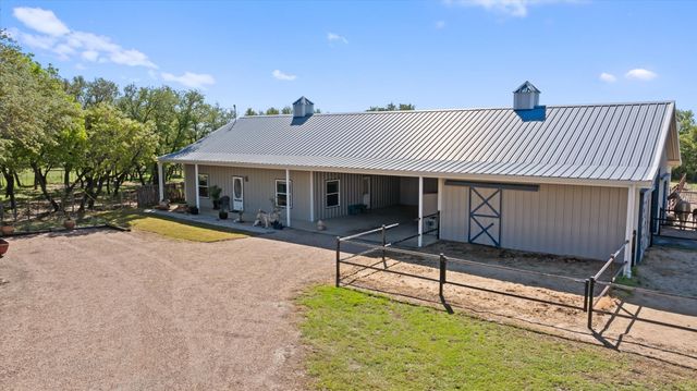 110 Lookout Point, Stephenville, TX 76401