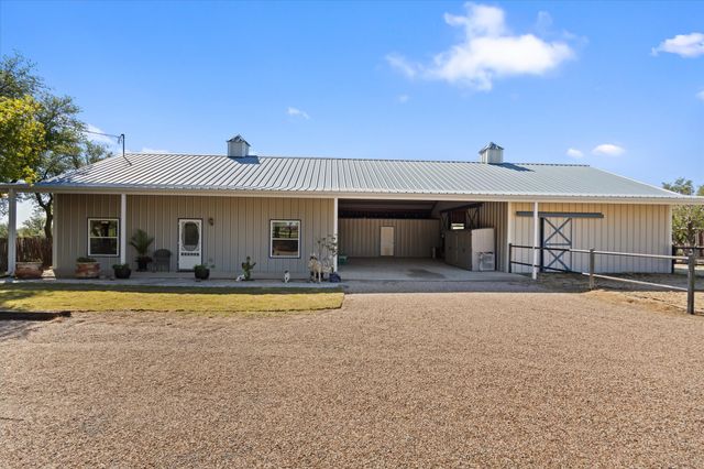 110 Lookout Point, Stephenville, TX 76401