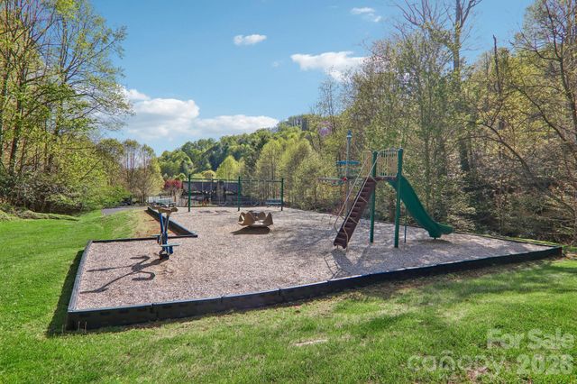 186 Cottage Lane, Mars Hill, NC 28754