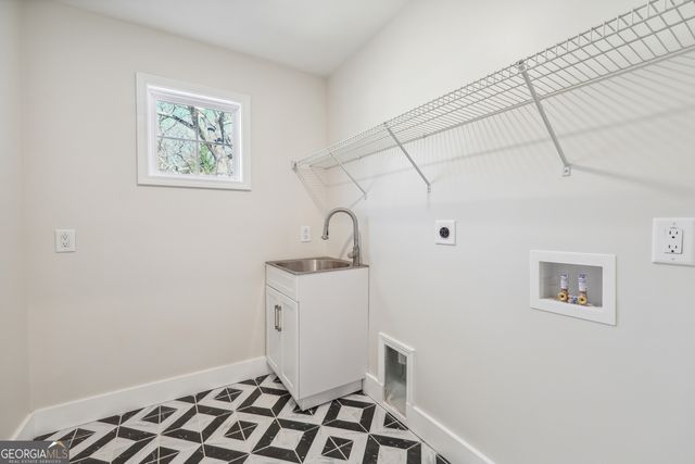 1620 SW Derry Avenue, Atlanta, GA 30310