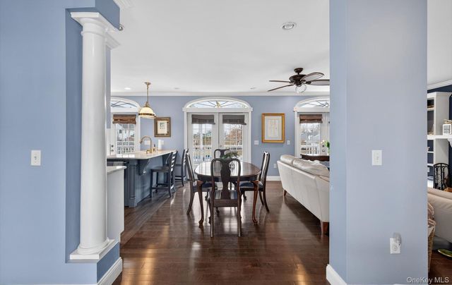 108 Awixa Avenue, Bay Shore, NY 11706