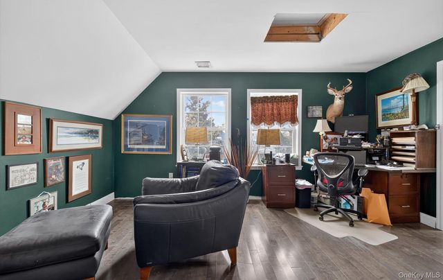 108 Awixa Avenue, Bay Shore, NY 11706