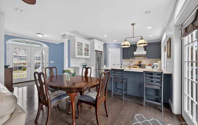 108 Awixa Avenue, Bay Shore, NY 11706