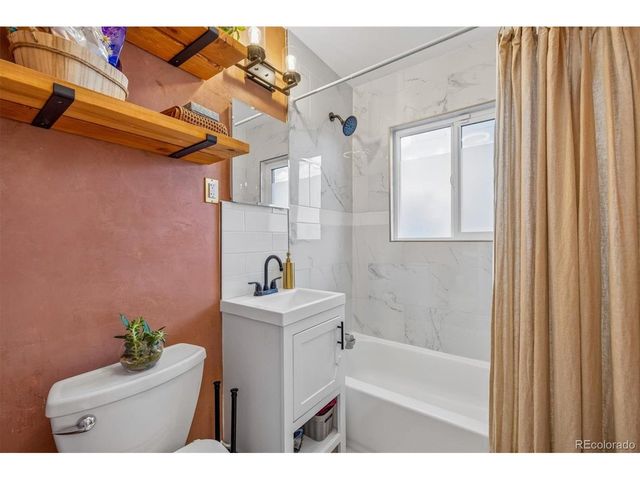 1630 S Lowell Blvd, Denver, CO 80219
