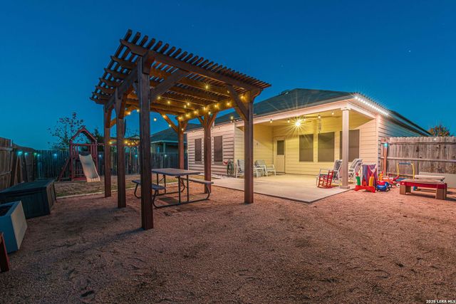 728 Rusty Gate Way, New Braunfels, TX 78130