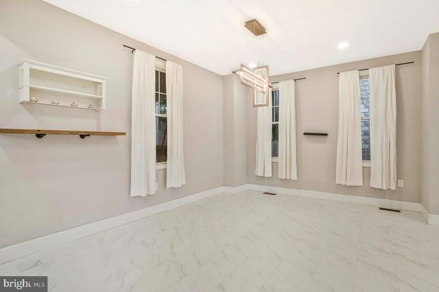 6204 EVERALL AVE, Baltimore, MD 21206