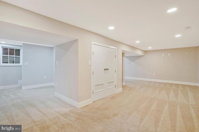 6204 EVERALL AVE, Baltimore, MD 21206