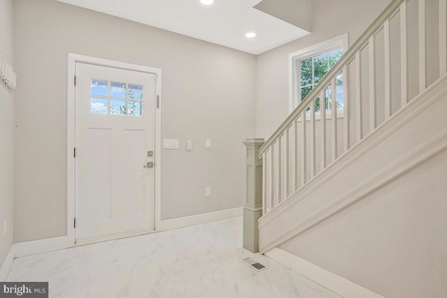 6204 EVERALL AVE, Baltimore, MD 21206