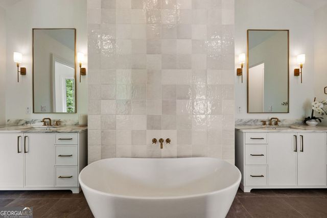 95 Blackland Road NW, Atlanta, GA 30342