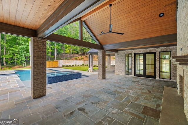 95 Blackland Road NW, Atlanta, GA 30342