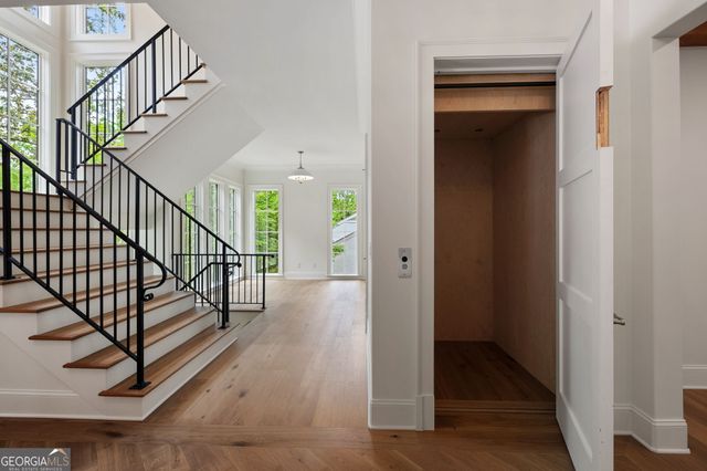95 Blackland Road NW, Atlanta, GA 30342