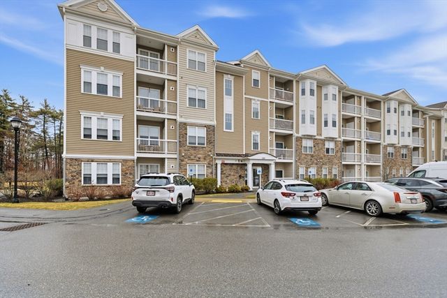 230 Martins Lndg 209, North Reading, MA 01864