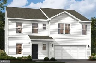 39 EMPIRE RD, Charles Town, WV 25414