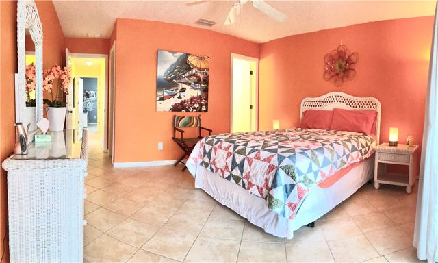 36 Pine Arbor Lane 201, Vero Beach, FL 32962