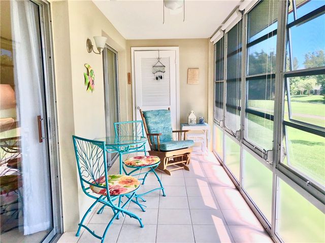 36 Pine Arbor Lane 201, Vero Beach, FL 32962