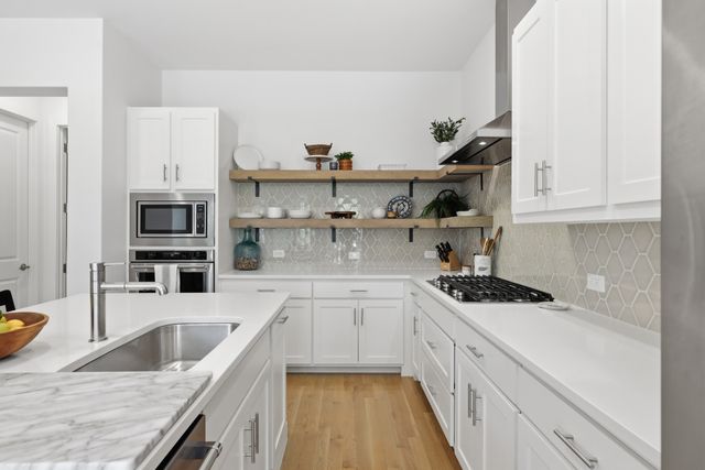 1282 N Prairie Avenue, Dallas, TX 75204