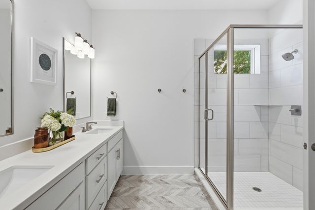 1282 N Prairie Avenue, Dallas, TX 75204