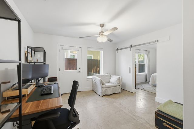 1282 N Prairie Avenue, Dallas, TX 75204