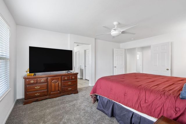 36 Holden Ct, Sacramento, CA 95835