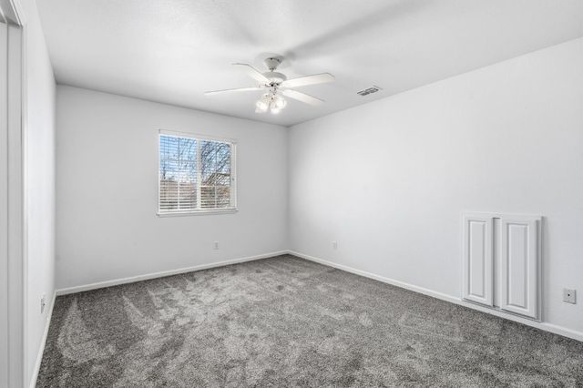 36 Holden Ct, Sacramento, CA 95835