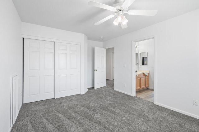 36 Holden Ct, Sacramento, CA 95835