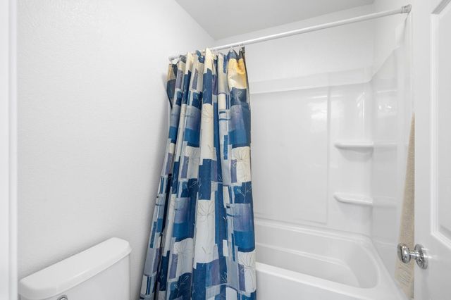 36 Holden Ct, Sacramento, CA 95835