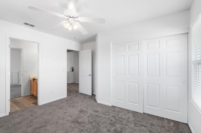 36 Holden Ct, Sacramento, CA 95835