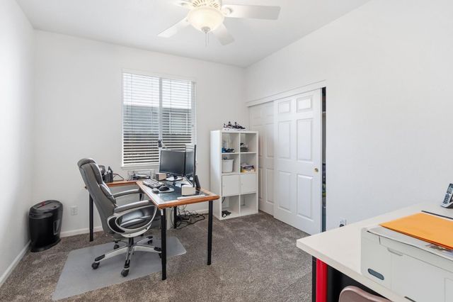 36 Holden Ct, Sacramento, CA 95835