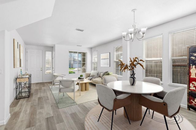 36 Holden Ct, Sacramento, CA 95835