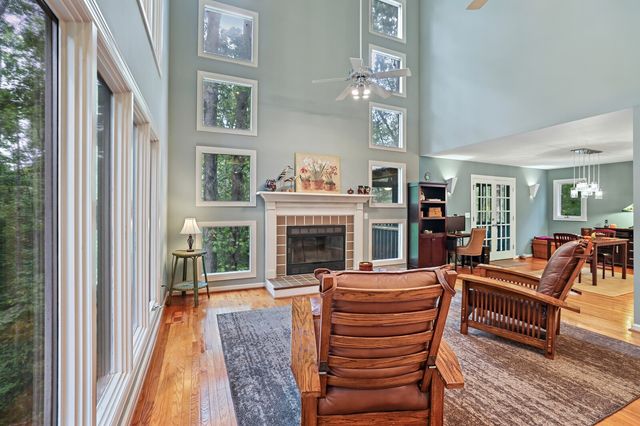 1010 Wren Ct, Kingston Springs, TN 37082