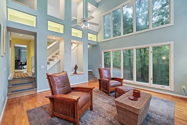 1010 Wren Ct, Kingston Springs, TN 37082