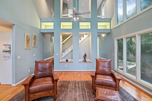 1010 Wren Ct, Kingston Springs, TN 37082