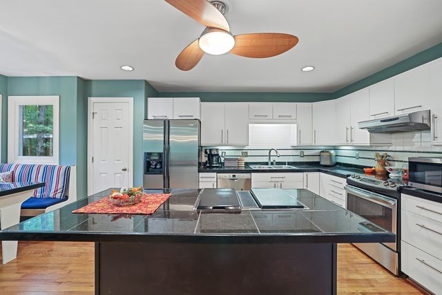 1010 Wren Ct, Kingston Springs, TN 37082